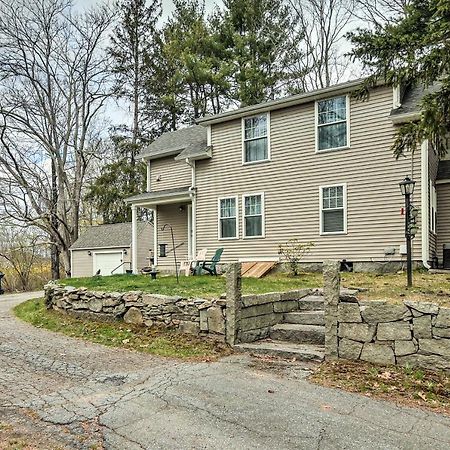 Remodeled Farmhouse In Waterford Near 2 Beaches! Екстериор снимка