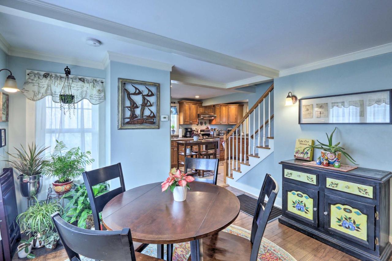 Remodeled Farmhouse In Waterford Near 2 Beaches! Екстериор снимка
