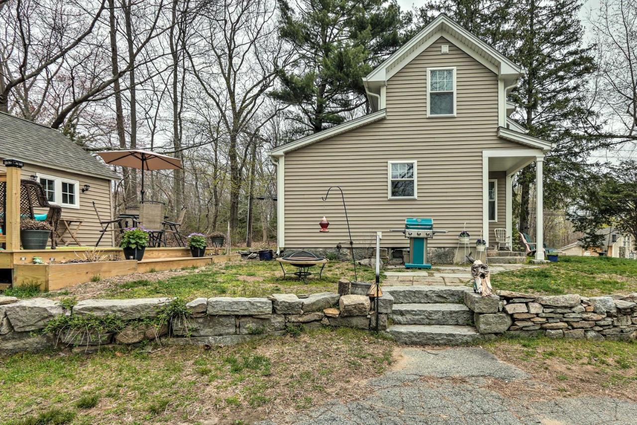 Remodeled Farmhouse In Waterford Near 2 Beaches! Екстериор снимка